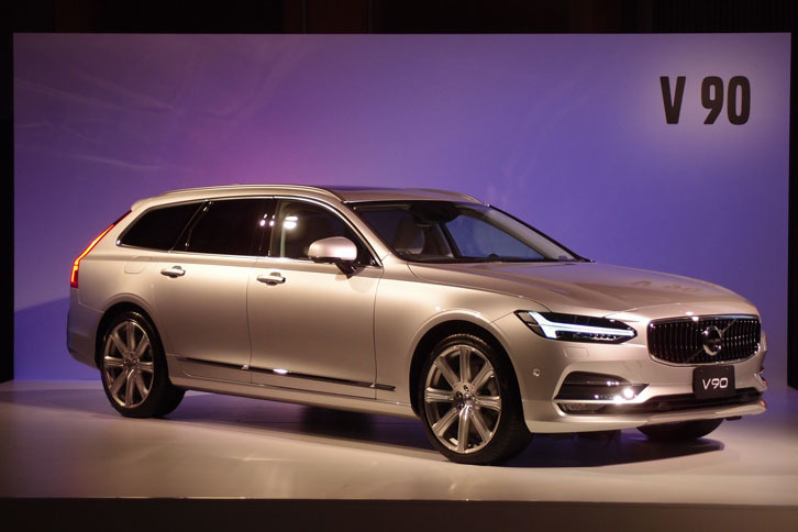 2017年2月に発表された「V90」。ボルボの新世代プラットフォームであるスケーラブル・プロダクト・アーキテクチャーを採用した、フラッグシップワゴンだ。