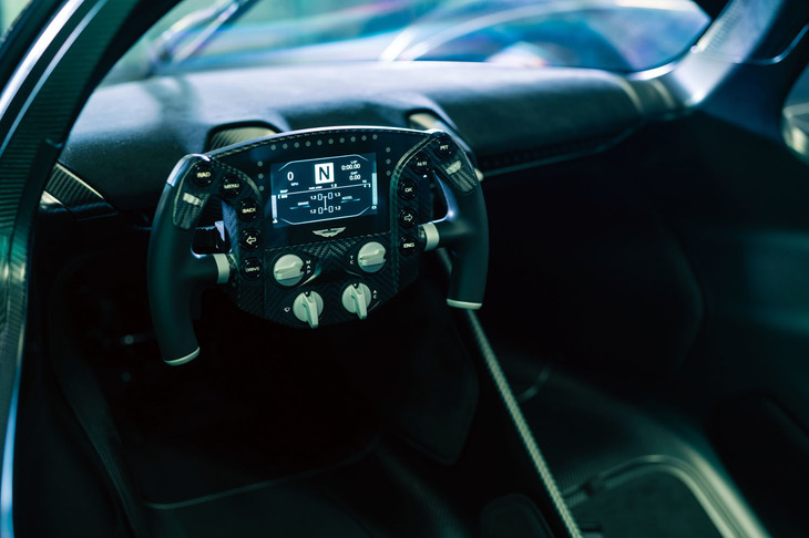 アストンマーティン・ヴァルキリーAMR Pro（インストゥルメントパネルまわり）