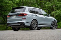 今回の試乗車は「X7 M60i xDrive」。現時点では「X7 M」が存在しないため、X7のトップパフォーマンスモデルである。