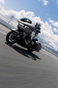 ハーレーダビッドソンCVOロードグライド