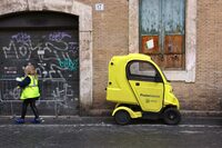 イタリア郵便が導入して久しい「ドゥカティ・フリーダック」。配達用のミニEVで、旧ドゥカティの電気部門と機械部門の流れをくむ企業が製造している。