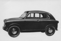 1955年にデビューした「スズライトSFシリーズ」のライトバンである「スズライトSL」。ハッチバッククーペ風で、商用車とはいえなかなかスタイリッシュだ。