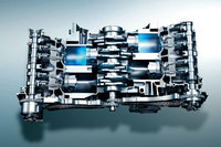 「スバルXV」の2リッター水平対向エンジン。