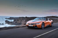 BMW i8ロードスター