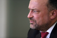 フォルクスワーゲン・グループ・ジャパンの代表取締役、スヴェン・シュタイン氏。いまの気持ちを率直に語ってもらった。（写真＝菊池貴之）