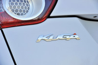 「インディビデュアル」は、よりスポーティーさを強調した新しいグレード。2012年9月1日に発売された。
