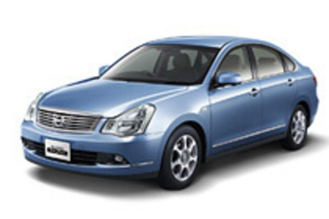 ブルーバード シルフィ20M（2WD）
