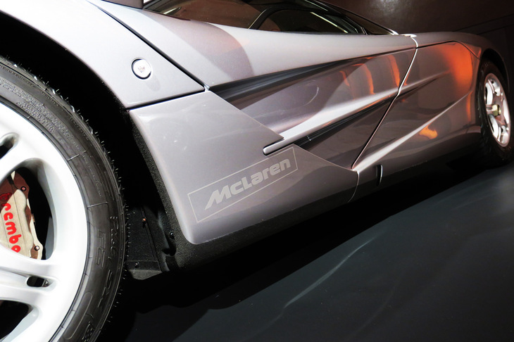 マクラーレンF1 1993年（サイドシル）