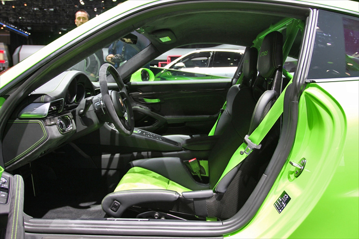 ポルシェ911 GT3 RS（シート）