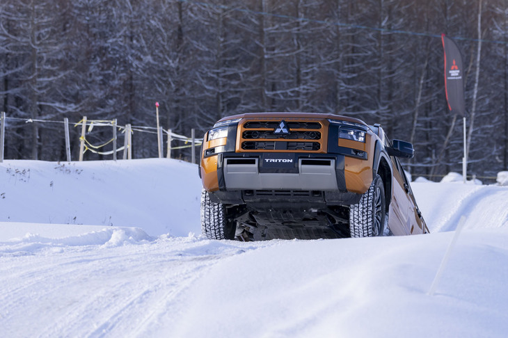 三菱トライトンGSR