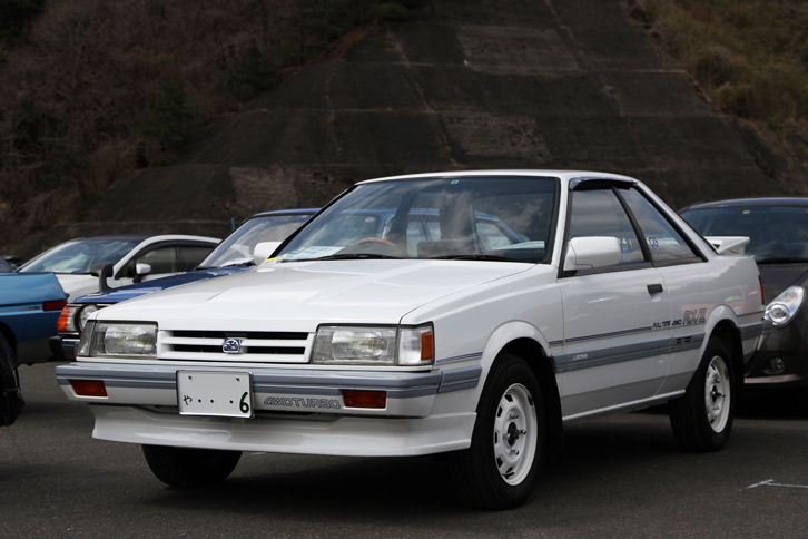スバルで初めてフルタイム4WDを採用した1986年「レオーネ クーペRX/II」。エンジンは1.8リッターのフラット4ターボ。
