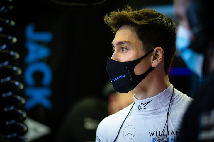 現役ドライバー2人が欠場するという事態に見舞われたサキールGPでは、2人の若手がF1デビューを飾った。前戦バーレーンGPでの炎上事故で負ったやけどのため欠場となったロメ・グロジャンに代わり、ハースは、F1で2冠を達成したブラジル人、エマーソン・フィッティパルディの孫にあたるピエトロ・フィッティパルディをピンチヒッターに据え、予選20位から17位完走。ラッセルをメルセデスに貸し出したウィリアムズは、ジャック・エイトケン（写真）にステアリングを託し、18番グリッドから16位完走となった。（Photo=Williams）