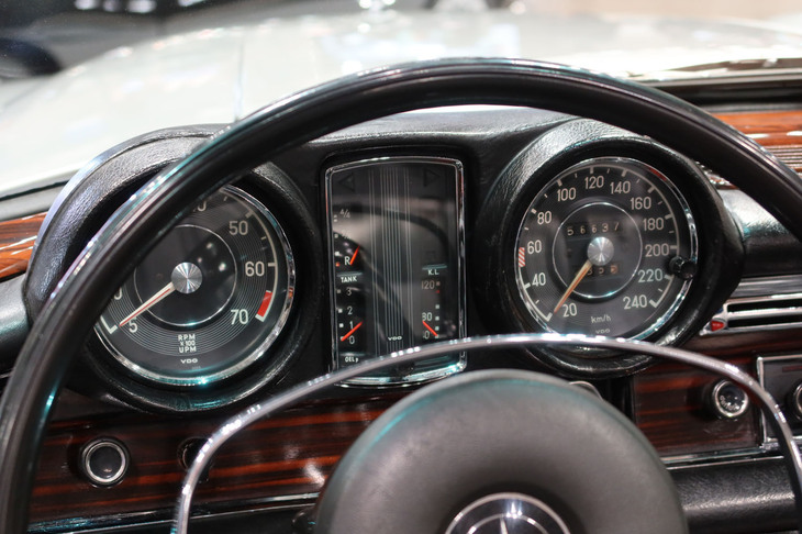 メルセデス・ベンツ280SE 3.5（1971年）