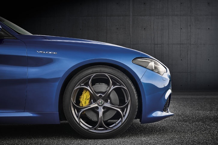 アルファ・ロメオ・ジュリア ヴェローチェ