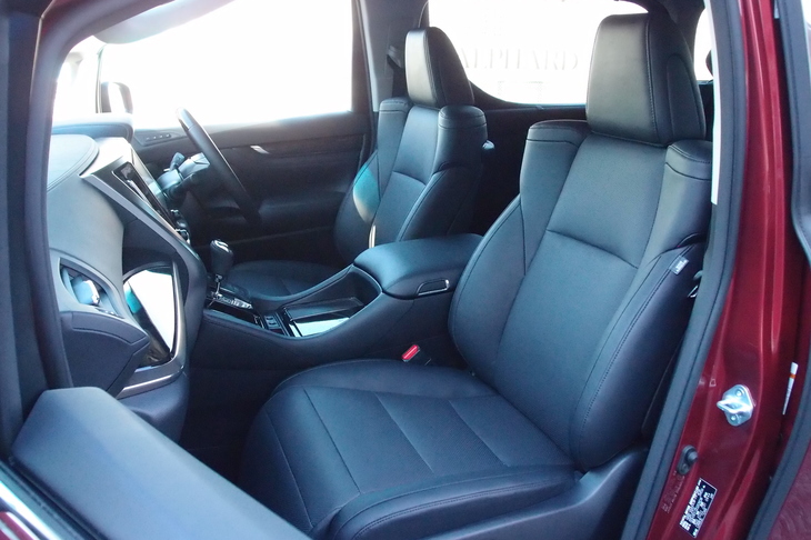 アルファードSC（1列目シート）