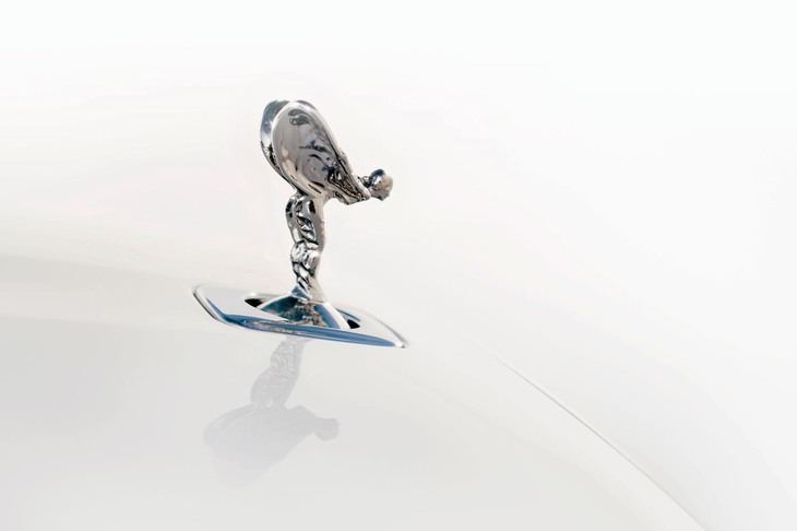 ロールス・ロイス・ゴースト（ボンネットマスコット「スピリット・オブ・エクスタシー」）