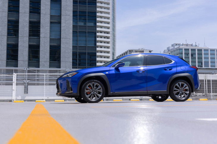 試乗車のボディーカラーは「ヒートブルーコントラストレイヤリング」。今回のマイナーチェンジで「ソニックイリジウム」と「ソニッククロム」も選べるようになった。