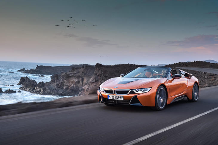 BMW i8ロードスター