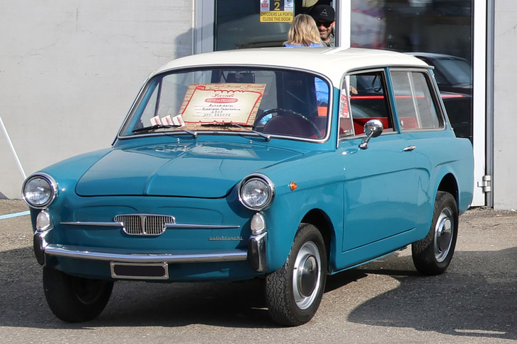 「ランチア・イプシロン」の祖先である「アウトビアンキ・ビアンキーナ パノラミカ」。2023年3月、ヒストリックカーイベント「アウトモトレトロ」で撮影。