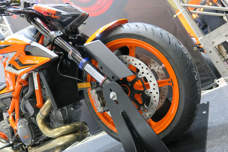 KTM 1290スーパーデュークRエボ