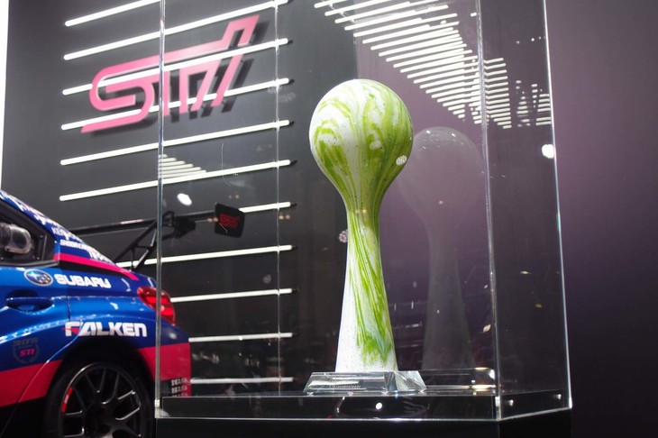 ニュルブルクリンク24時間レース（2018）のSP3Tクラス優勝トロフィー。