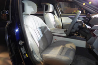 BMWが最上級セダン「7シリーズ」のマイナーチェンジモデルを発表の画像