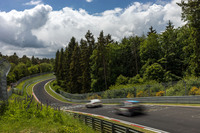 世界一過酷なレースといわれるニュルブルクリンク24時間レース。普通のコースではありえない高低差やギャップがノルドシュライフェの特徴だ。