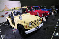 2018年7月に開催された現行型発表会の会場に展示されていた、歴代「ジムニー」。手前が1970年4月10日に誕生した「LJ10」だ。