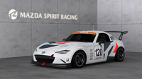 2025年のスーパー耐久シリーズを戦う「倶楽部MAZDA SPIRIT RACING ROADSTER」。ドライバーは上田純司選手、加藤達彦選手、久米田昴選手、松原泰世選手、南澤拓実選手、吉田恭将選手の6人が務める。