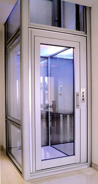 第16回：イタ車ファンなら一家に一基!? ジウジアーロの家庭用「エレベーター」は250万円ナリ！