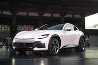 4ドアのスーパースポーツ「フェラーリ・プロサングエ」日本上陸