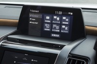 “つながる機能”も充実している。車載通信機（DCM）を使って、運転に役立つさまざまな情報が必要な時に提供される。