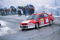 こちらはWRCに参戦していた本物。