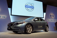 新型「ボルボV40」発表会
