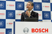 コミュニケート・コーポレーション部ゼネラル・マネージャーの下山田淳氏。
    