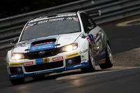 写真は、今年のニュルブルクリンク24時間耐久レースに参戦した「インプレッサWRX STI tS」ベースのマシン。「S206」にもSTIがレースで培ってきた技術が盛り込まれる。