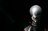 上級モデルの「エヴォーラ」にはAT仕様の「IPS」も設定されているが、「エキシージS」のトランスミッションは6段MTのみ。
    