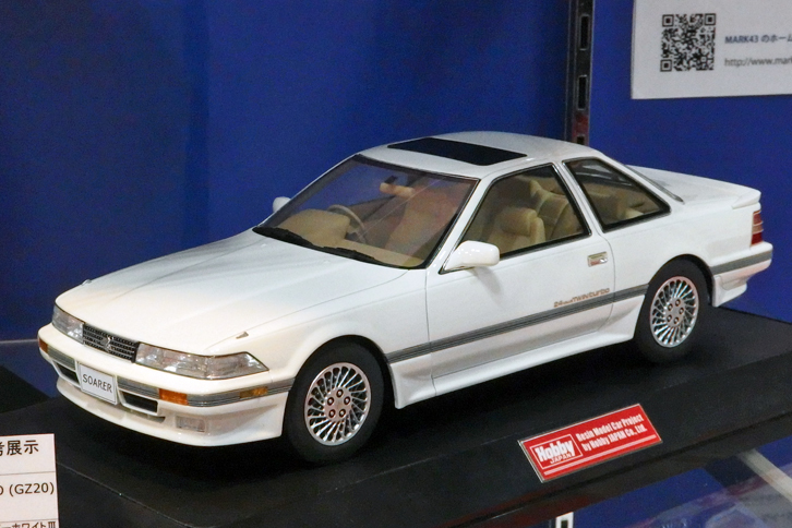 ホビージャパンの1/18レジン製「トヨタ・ソアラ2.0GTツインターボ」（GZ20）。価格は2万2000円で参考展示。2代目ソアラは先に初期型および中期型を製品化していたが、この後期型を望む声が多かったので、とのこと。