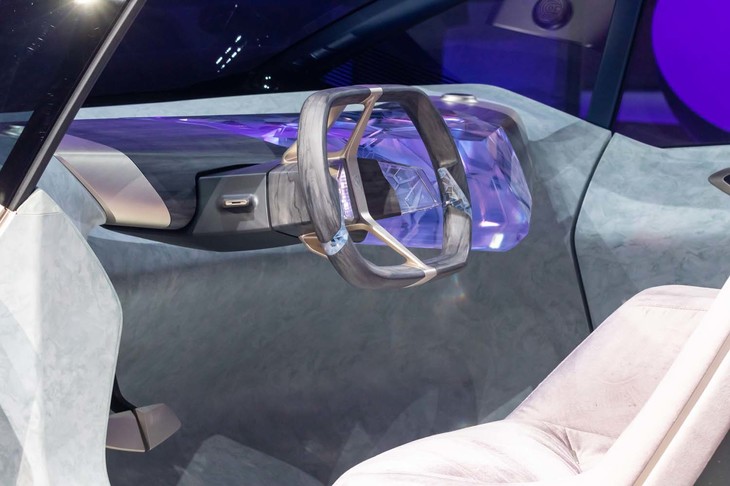 BMW iビジョンサーキュラー（コックピット）