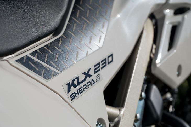 カワサキKLX230シェルパS