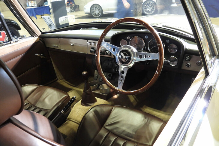 アルヴィス3リッター グラバー スーパー クーペ（コンティニュエーションモデル）