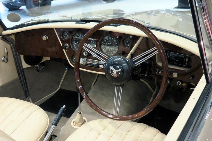 ALVIS 3.0L TE21 Park Ward DHC（1964年）