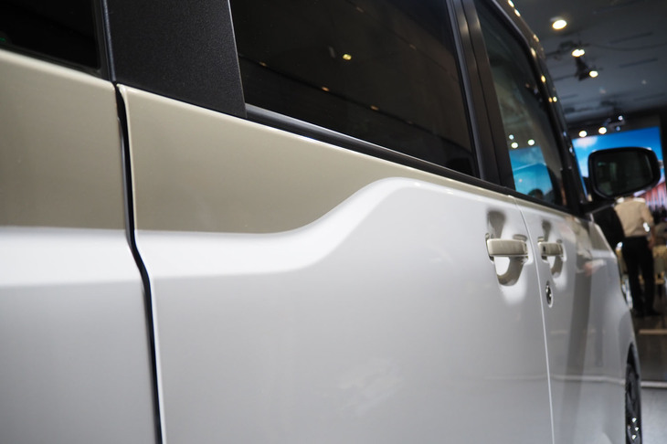 日産ルークス ハイウェイスター（リアスライドドア）