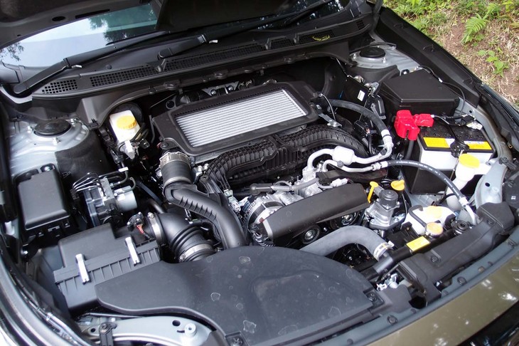 スバル・レガシィ アウトバックX-BREAK EX（エンジン）