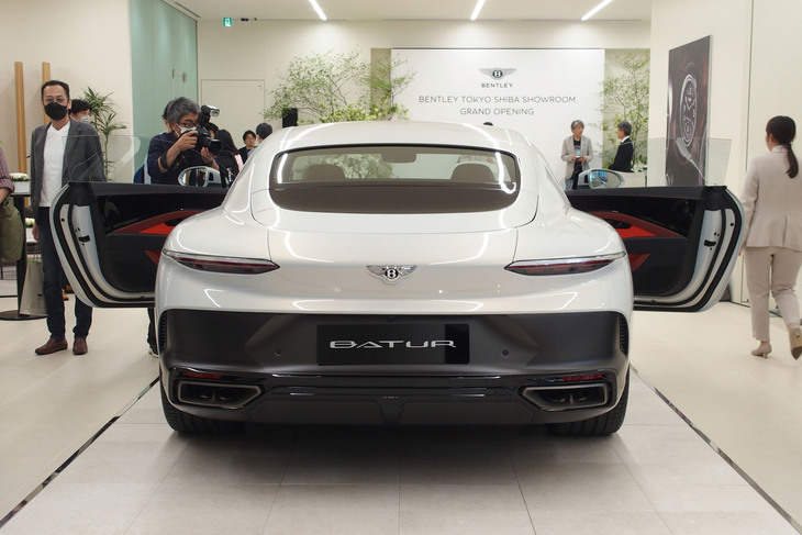 ベントレー・マリナー バトゥール（リアビュー）