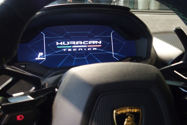 ランボルギーニ・ウラカン テクニカ（メーターパネル）