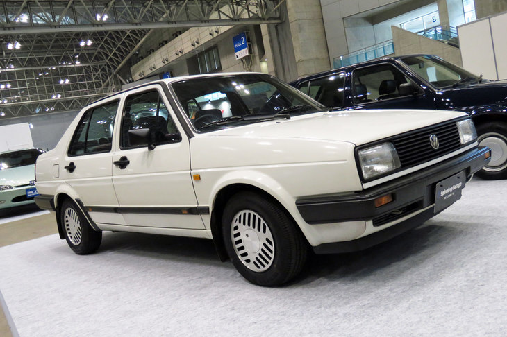 スピニングガレージが出展した「フォルクスワーゲン・ジェッタCi」。同社の展示では、走行距離1万kmの2代目「ゴルフCLi」も注目を集めていた。