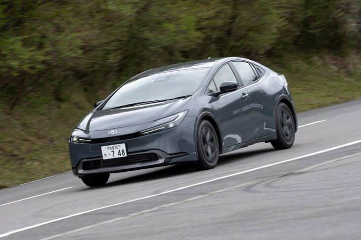 トヨタ・プリウスU