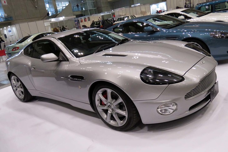 アストンマーティンV12ヴァンキッシュ（2004年）／MOTOR Logic Company