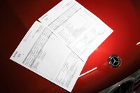 中古車のコンディションは日ごろの整備が決め手。当然、整備点検記録簿の有無は入札者の評価を左右する。